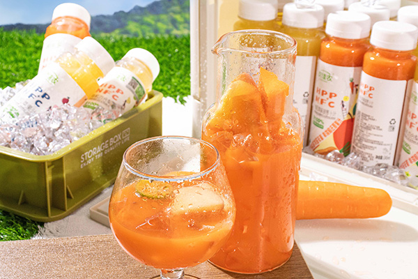 有(yǒu)機(jī)蘋果胡蘿蔔汁4